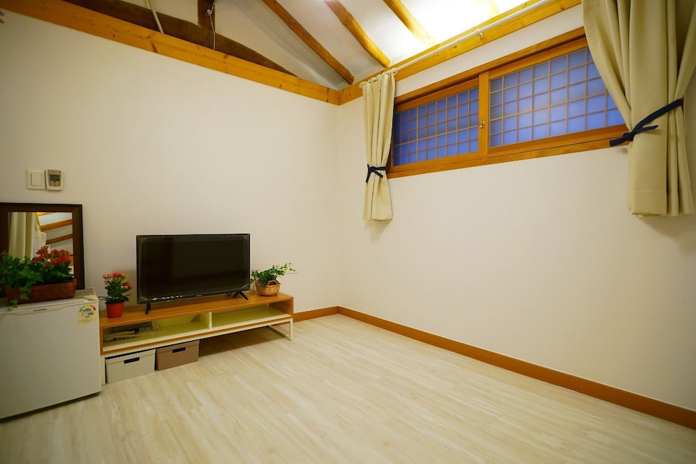 Photo 30