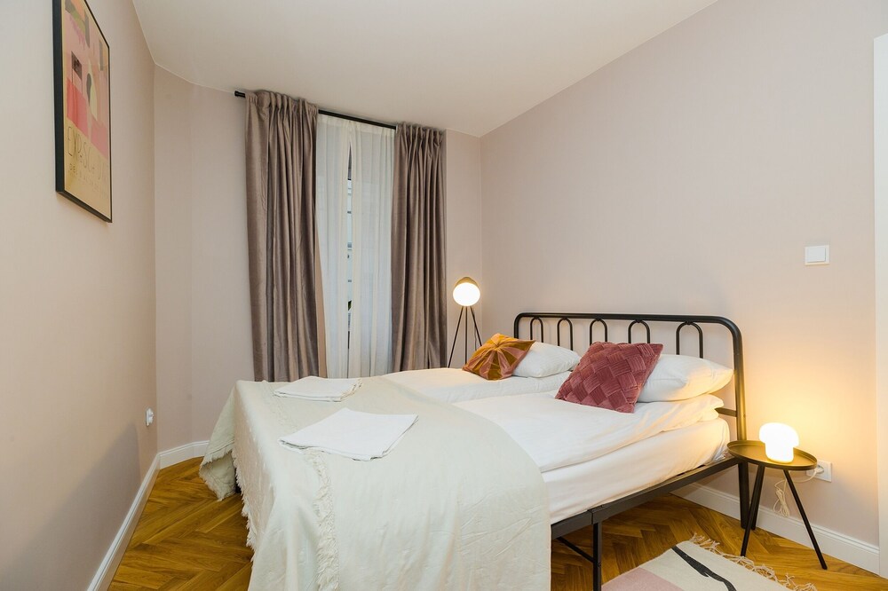 ShortStayPoland Targowa B160
