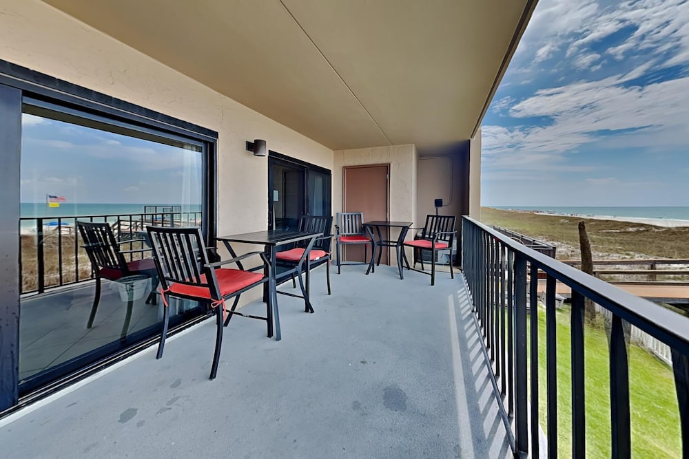 Ocean Breeze West by Southern Vacation Rentals