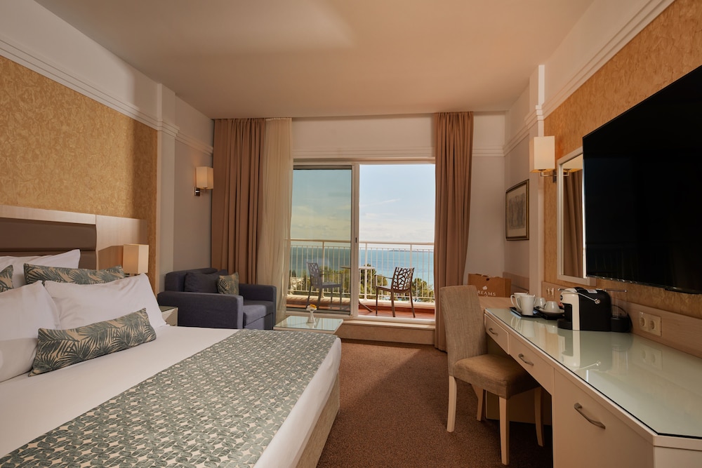 Dreams Sunny Beach Resort & Spa Premium All Inclusive