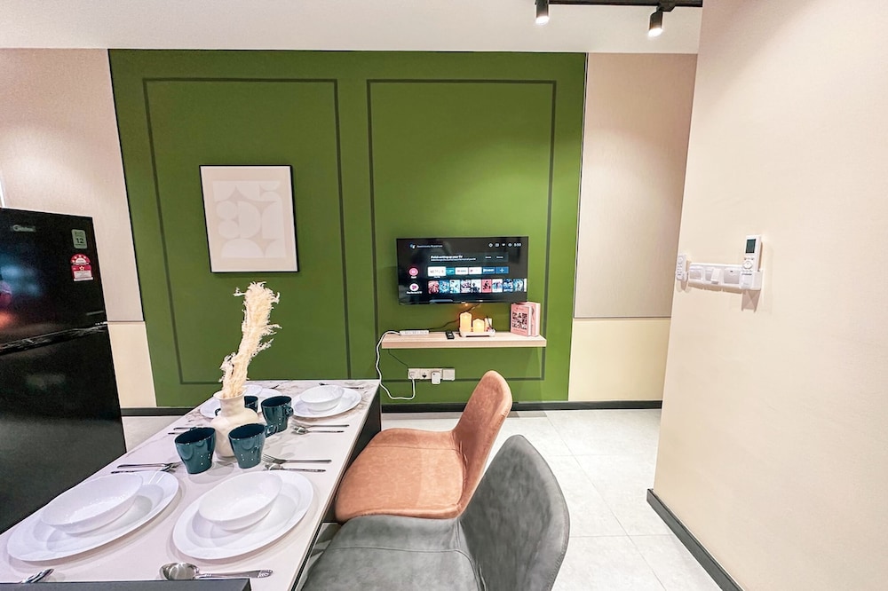 Neu Suites Horizon View Apartments