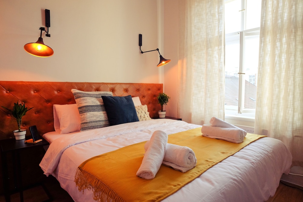 CAMŌ ROOMS - Boutique Aparthotel