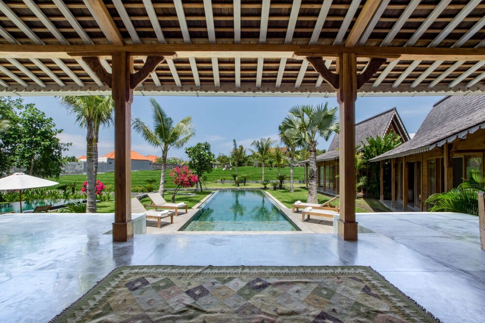 Villa for Rent in Bali 2008 view 3