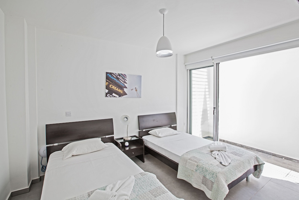 Villa Kia, Luxury 5bdr Villa view 2