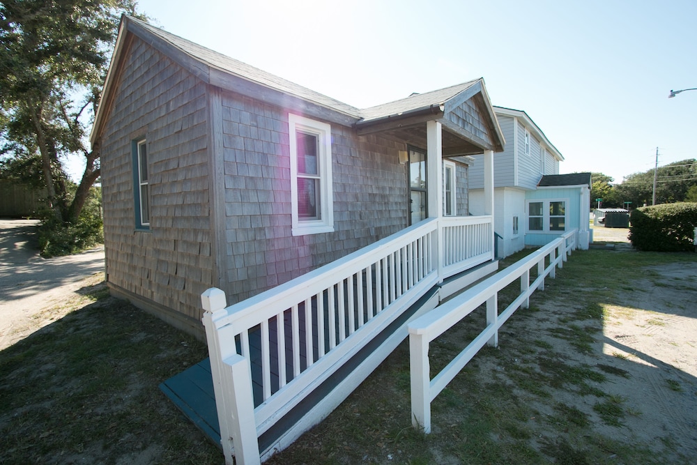 Outer Banks Motel - Village Accommodations