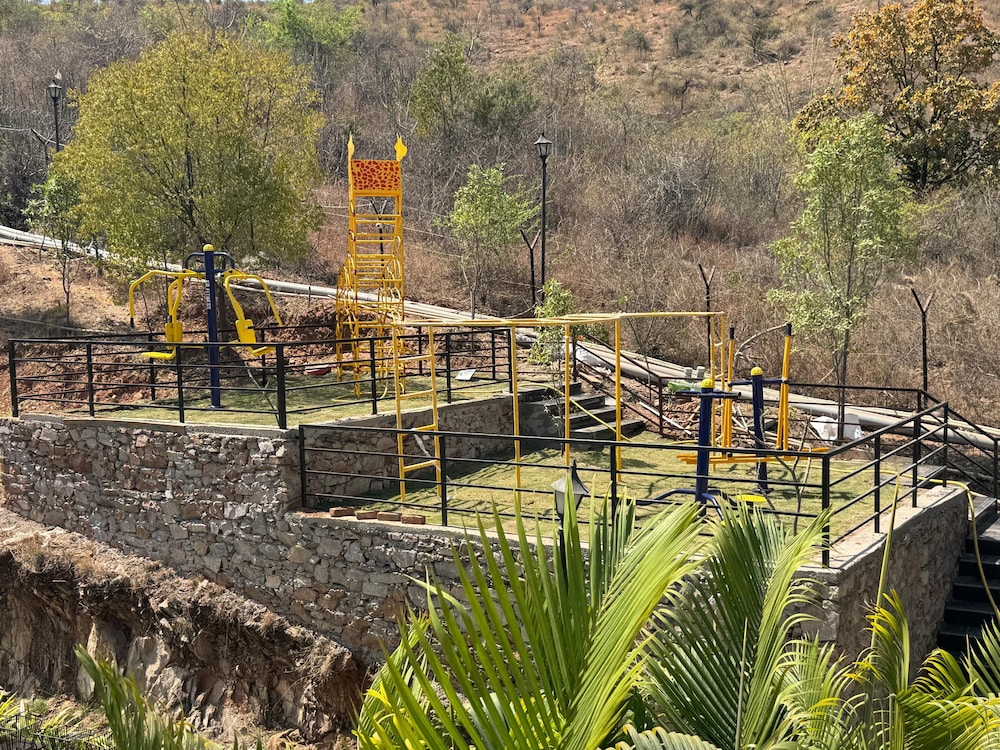 Aura Gold Resort