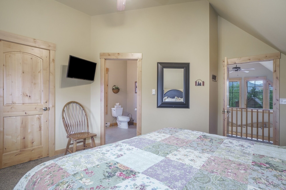 Solitude Condos - Estes Park CO