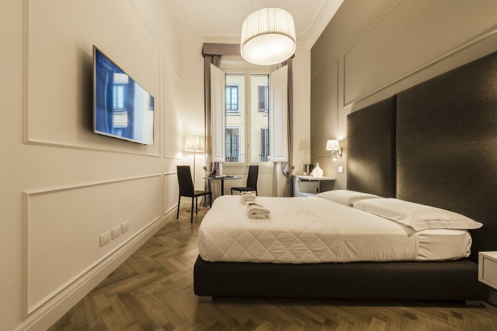 Daphne Guest Hause