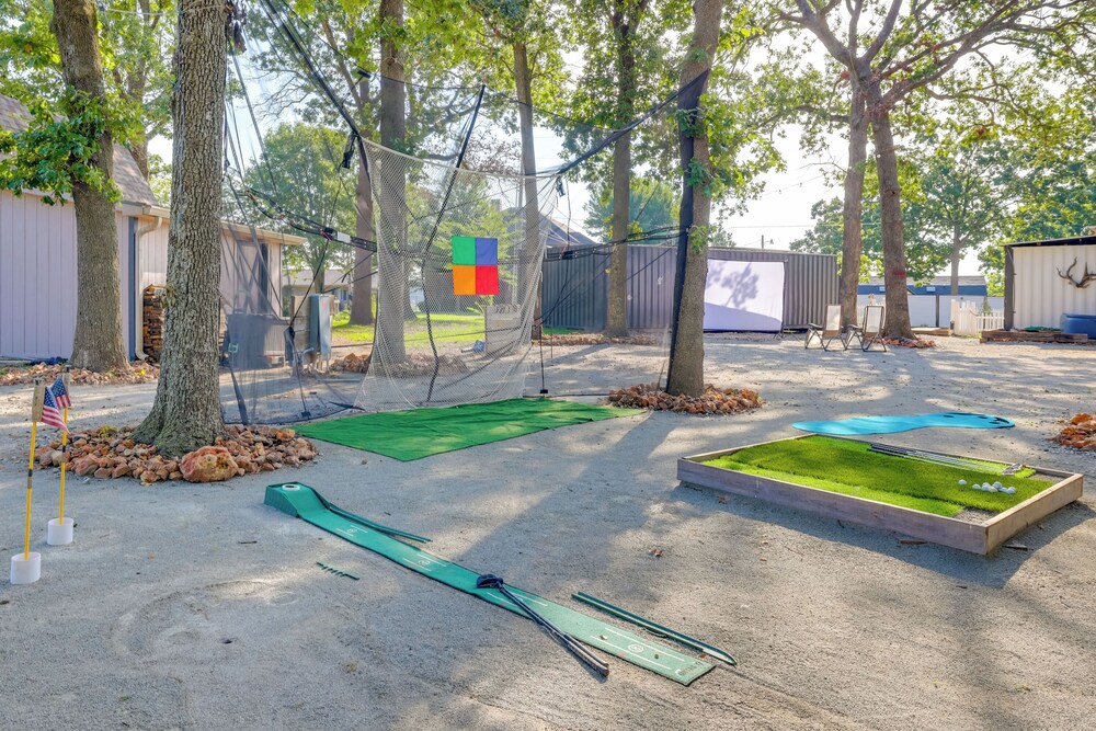 Pet-friendly Grand Lake Studio w/ Outdoor Space