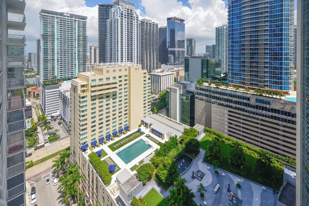 Modern Condos Located in Brickell