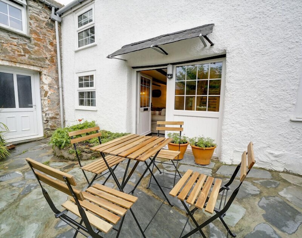 Dane Cottage