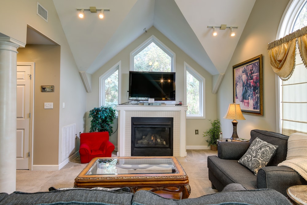 Sevierville Vacation Rental: 6 Mi to Dollywood! - Property Image 15