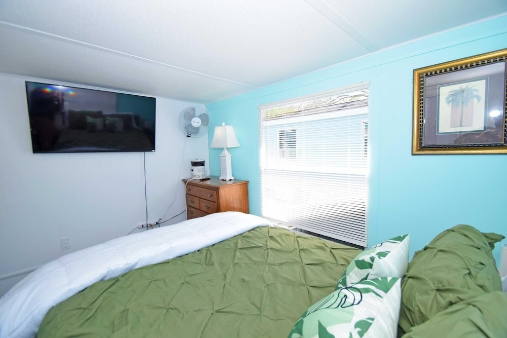 White Horse Park-spinnaker Lane 96 4 Bedroom Home