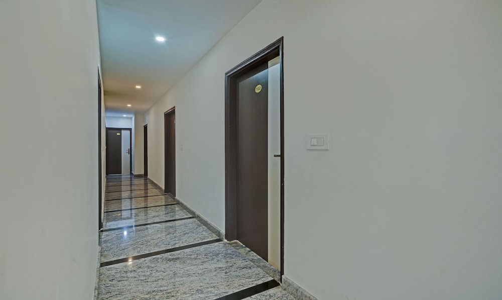 Itsy Hotels Vijaya Comforts, with BAR & restaurant view 3