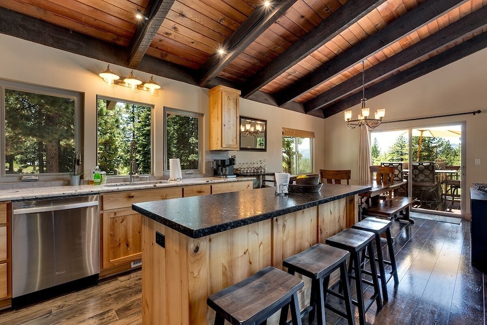 Cold Creek Lodge 3 Bedroom Home