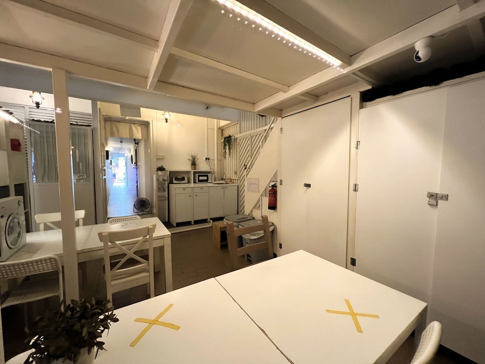 Blanc Inn - Hostel