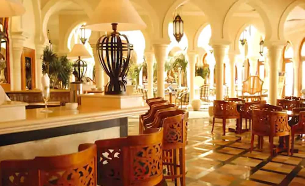 Grand Makadi Couples and Families Only
