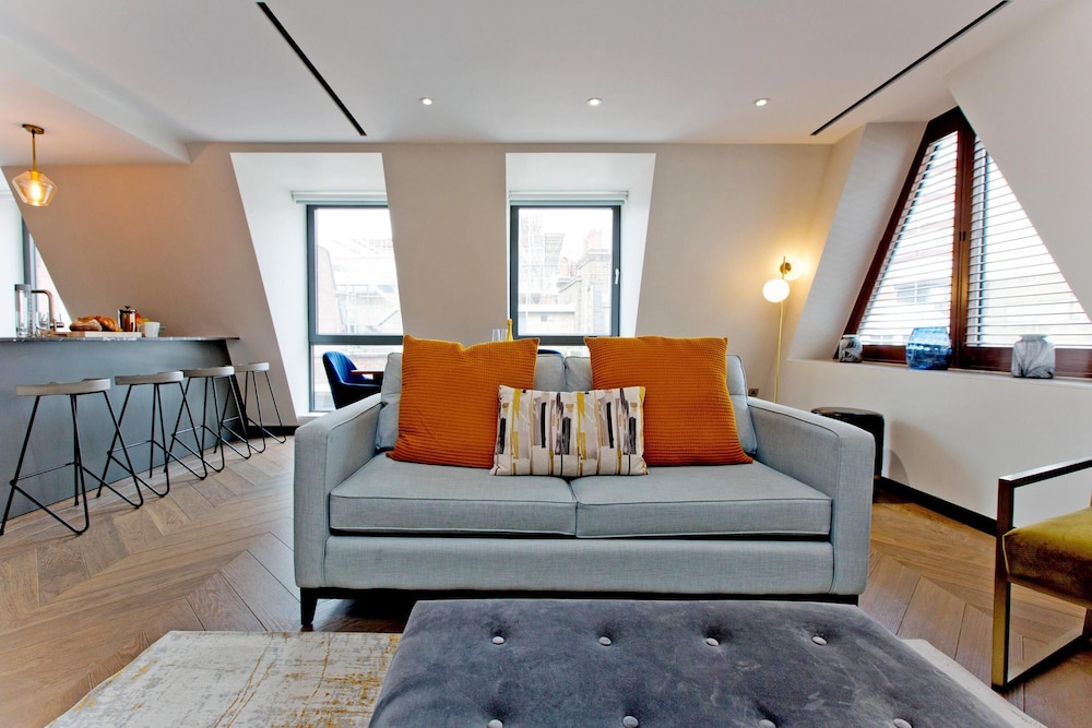 2-bed Superior Apt 416