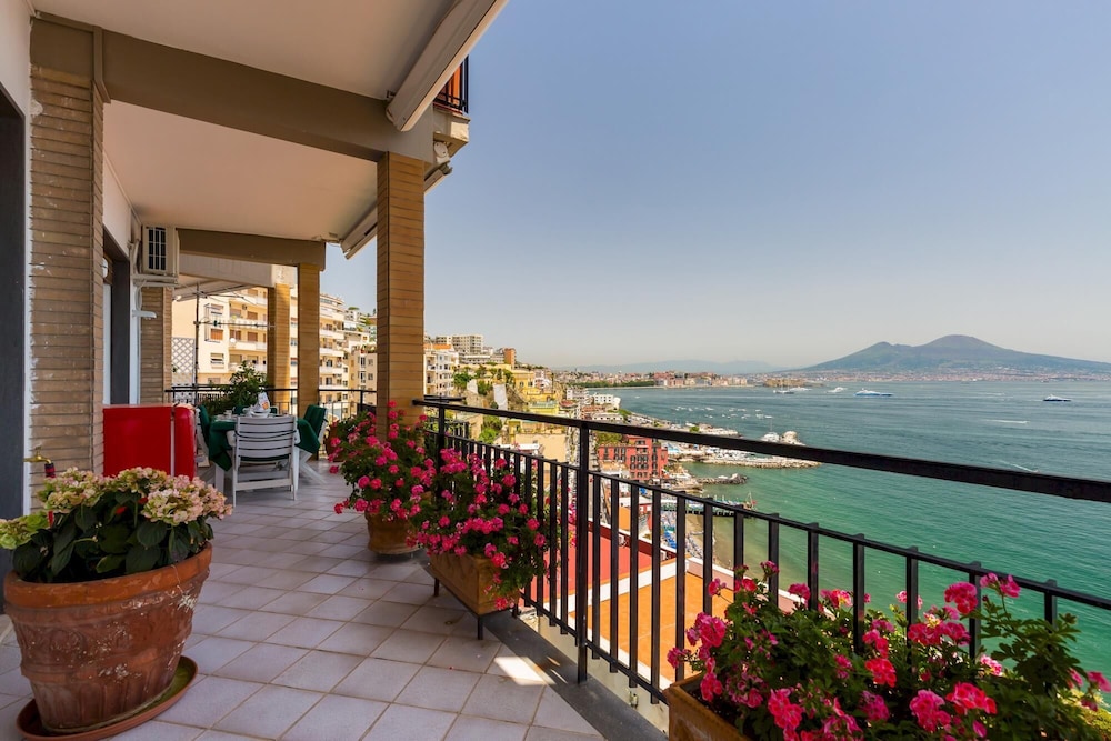 O-house Posillipo in Napoli