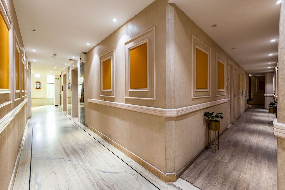 Hotel Palazzo Inn Mansarovar Garden