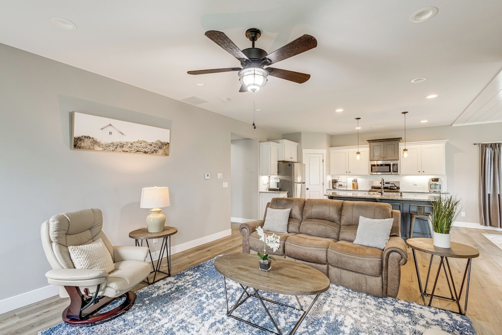 4 Mi to Snake River: Family Home w/ Yard in Rigby