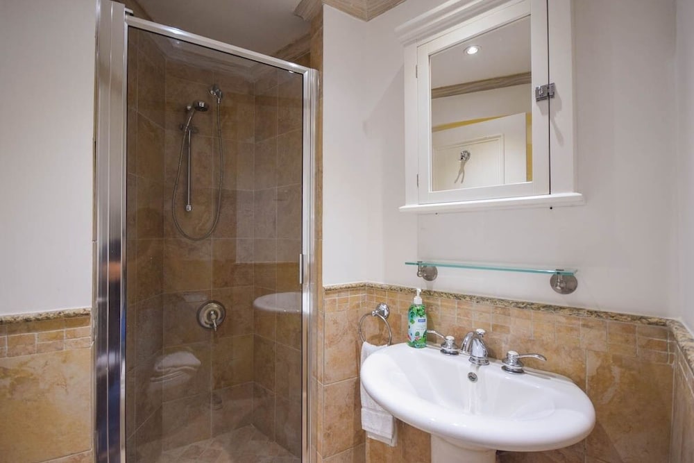 Modern 2-bed Apt Near Beach In St. Lawrence Gap 2 Bedroom Apts by Bluescape