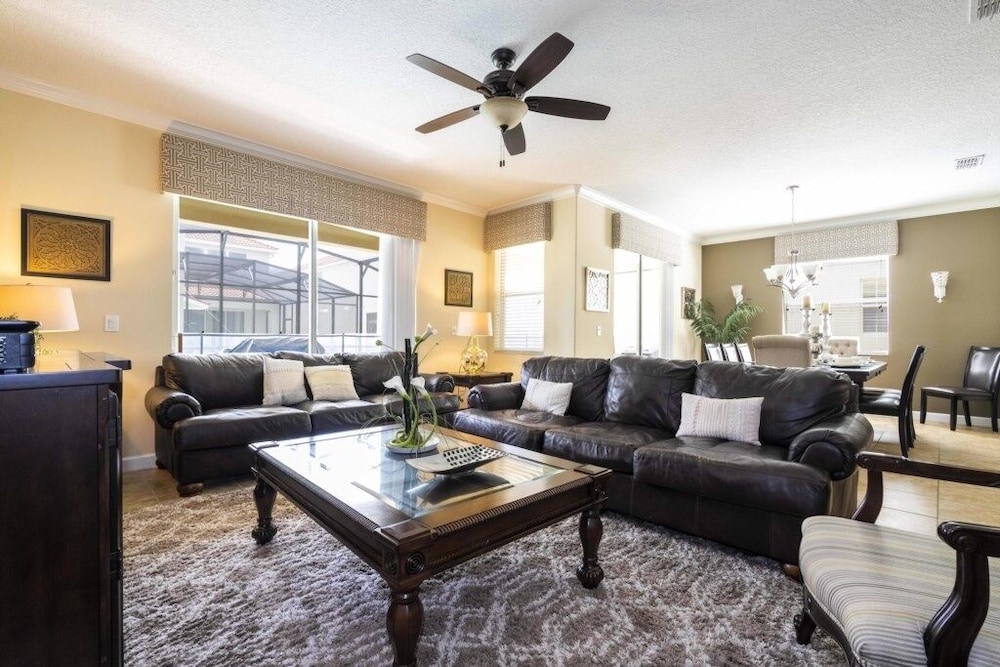Family Pool Home Near Disney!! Modern Decor, Bbq ,resort W/ Tons Of Amenities! 6 Bedroom Home