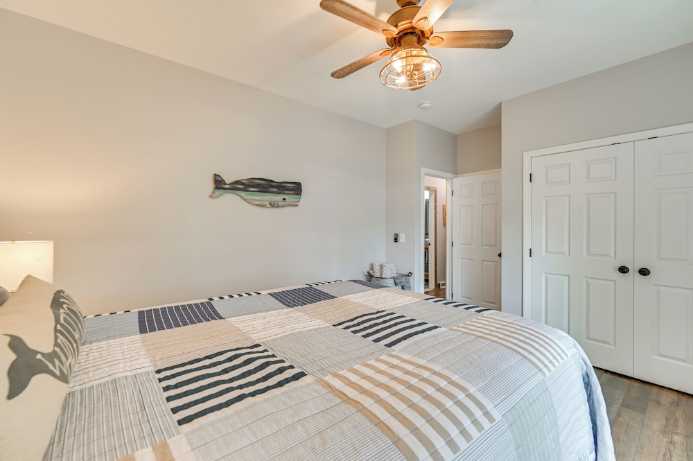 Crooked Lake Escape Near Skiing, Farms & Festivals