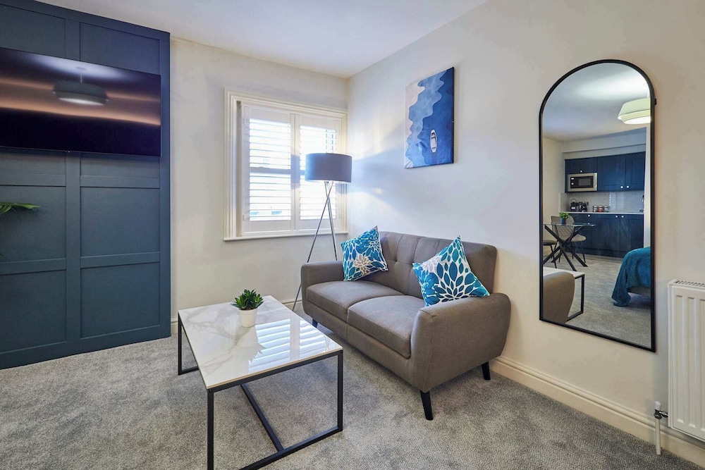 Host Stay The Langley Hotel Apartment 8