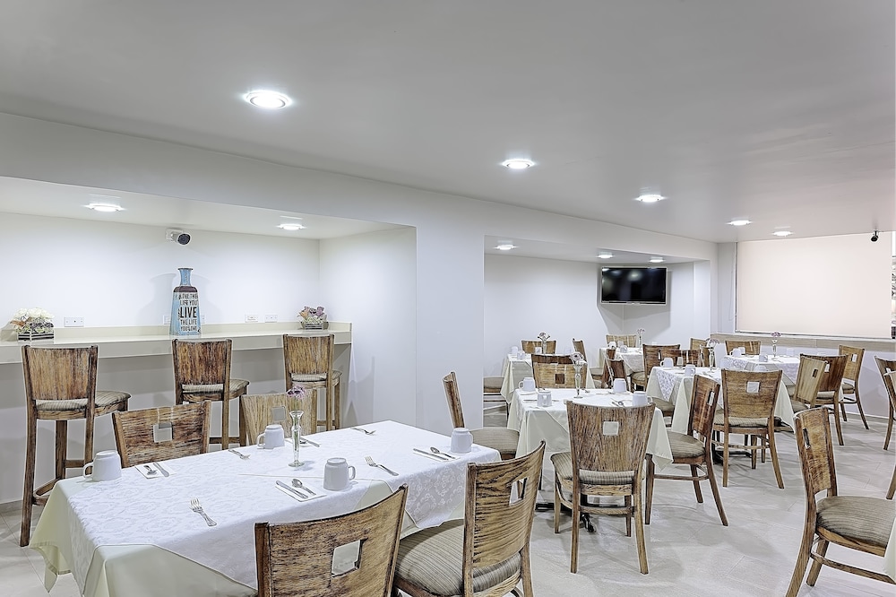 Villahermosa Vacations - Olmeca Plaza Urban Express - Property Image 4