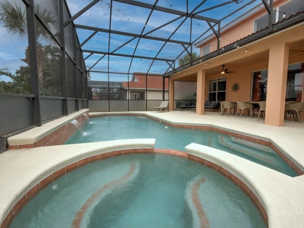 Six Bed Pool Villa In Resort -close To Disney! 6 Bedroom Villa