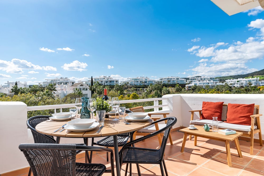 Scenic Apartment in Alcazaba Lagoon Ref M55