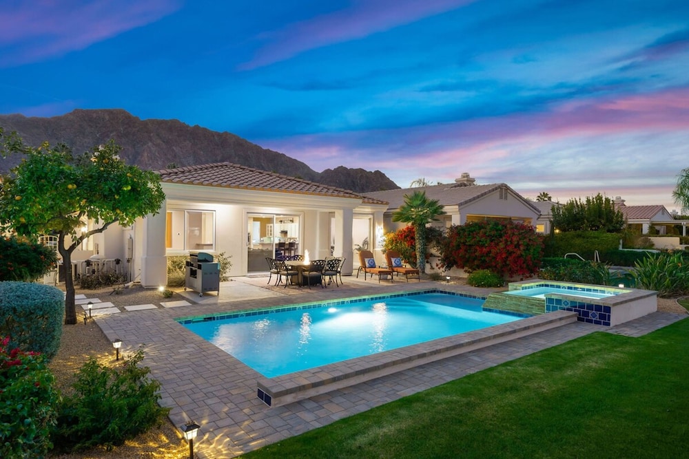 Casa Alegre Desert Oasis w Pool Spa Firepit