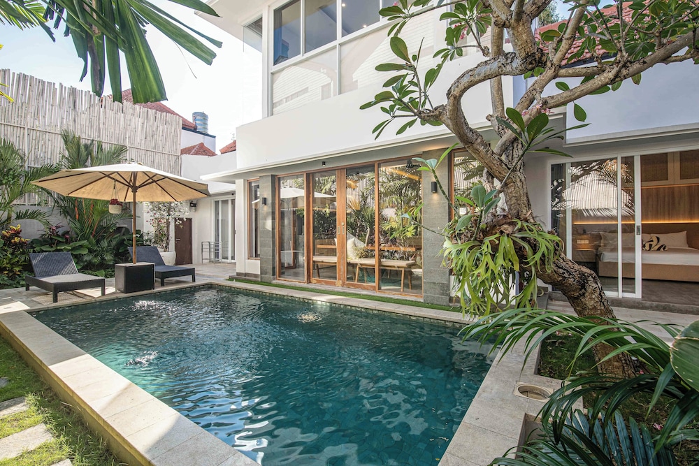 Elegant 3BR Oasis in the Heart of Seminyak