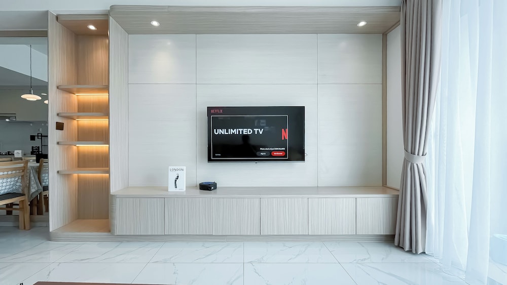 Brand New 3BR at Sky House BSD Apartment