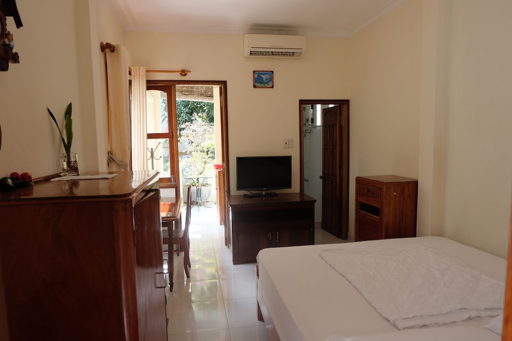 Moon House Nha Trang