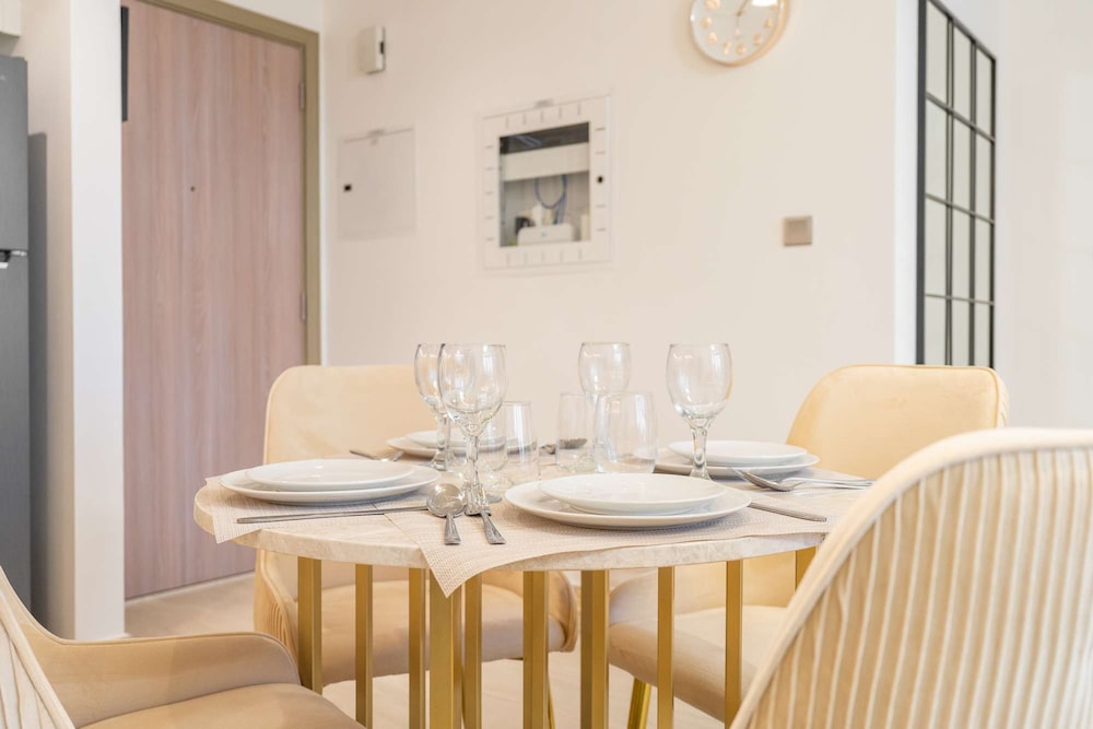 Eye-catching 1 Bedroom in Azizi Riviera