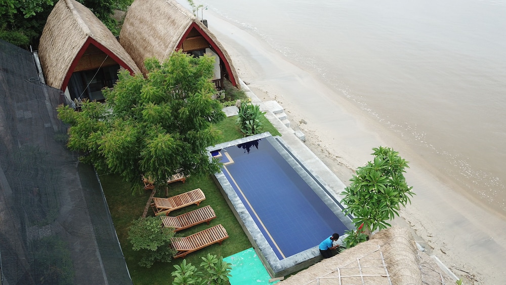 Krisna Bungalows & Restaurant