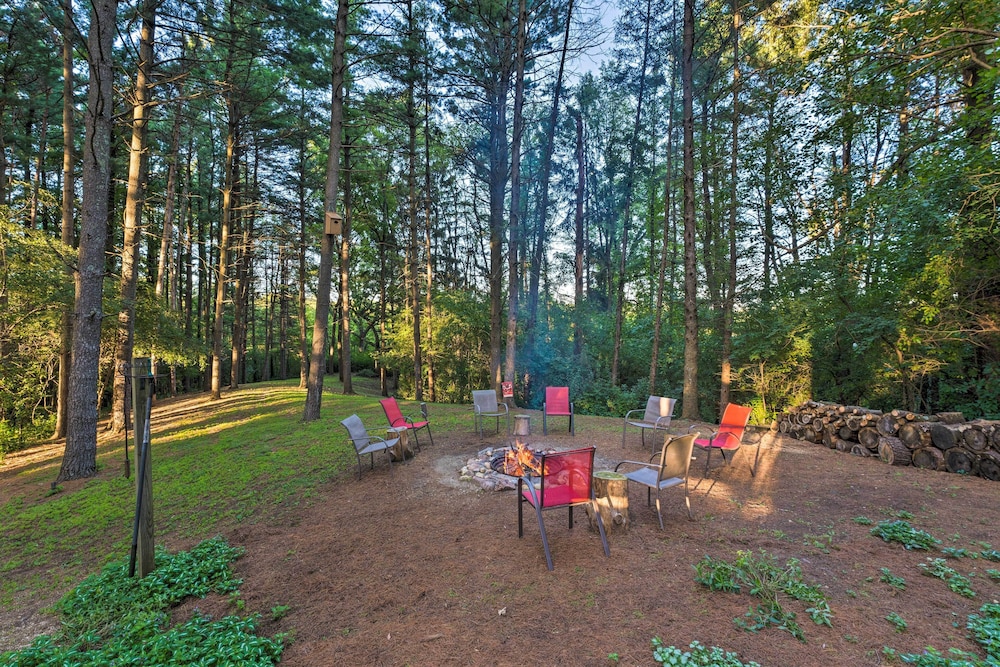 Lake Geneva Vacations - Lake Geneva Getaway w/ Fire Pit: Near Golf - Property Image 12