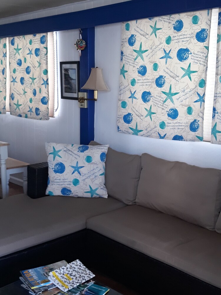 Mangrove Marina and Resort Aqualodge Houseboats