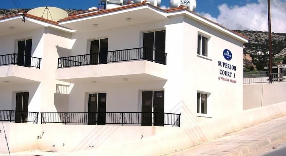 Aurora Apartments