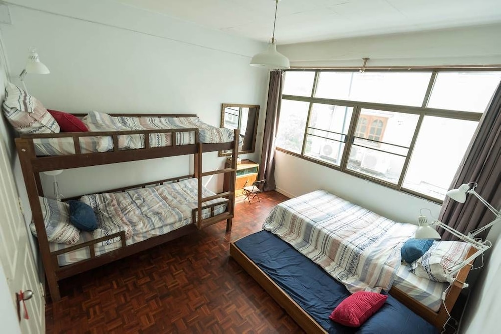 Vacation Townhome near BTS Ekamai