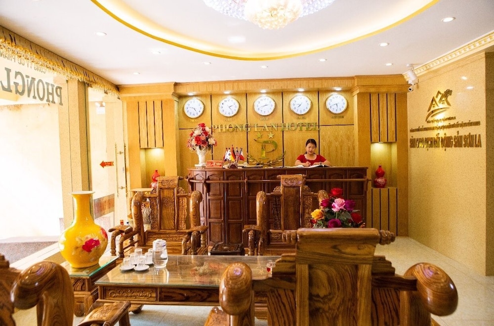 Phong Lan Hotel view 3