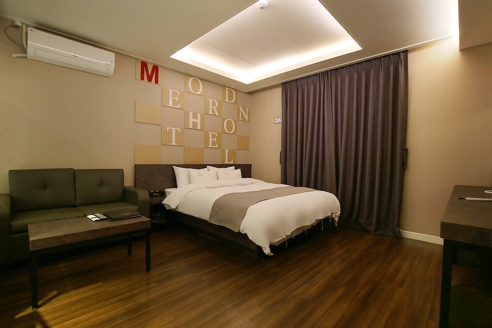 Seosan Modern Hotel view 3