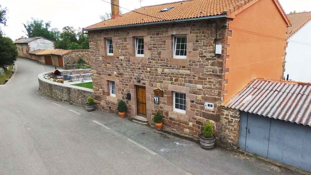 Casa rural LA COVA