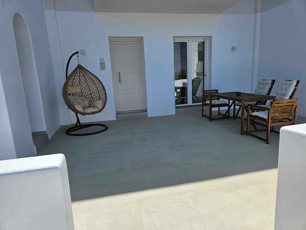 Aristotle Suites