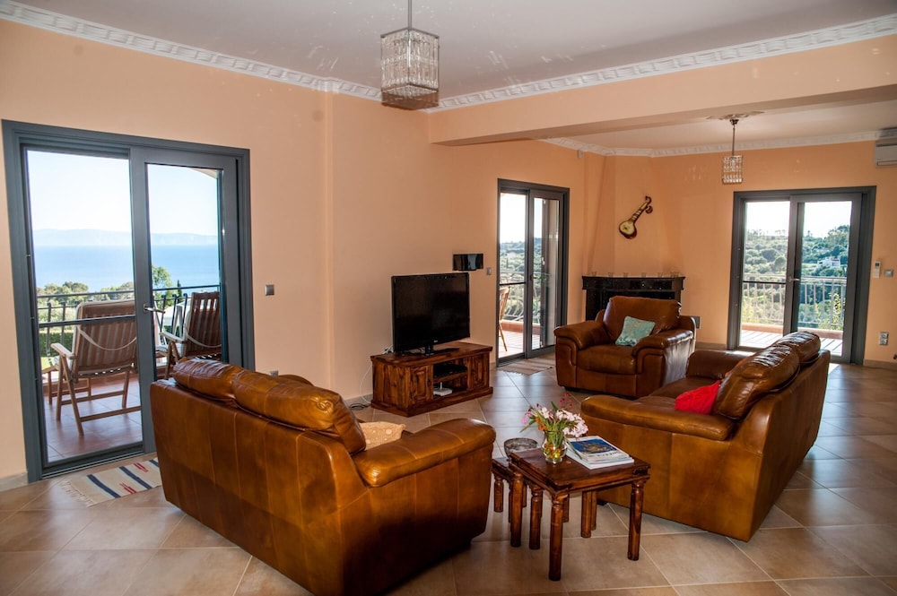 Luxury Villa Amari Kefalonia Greece view 3