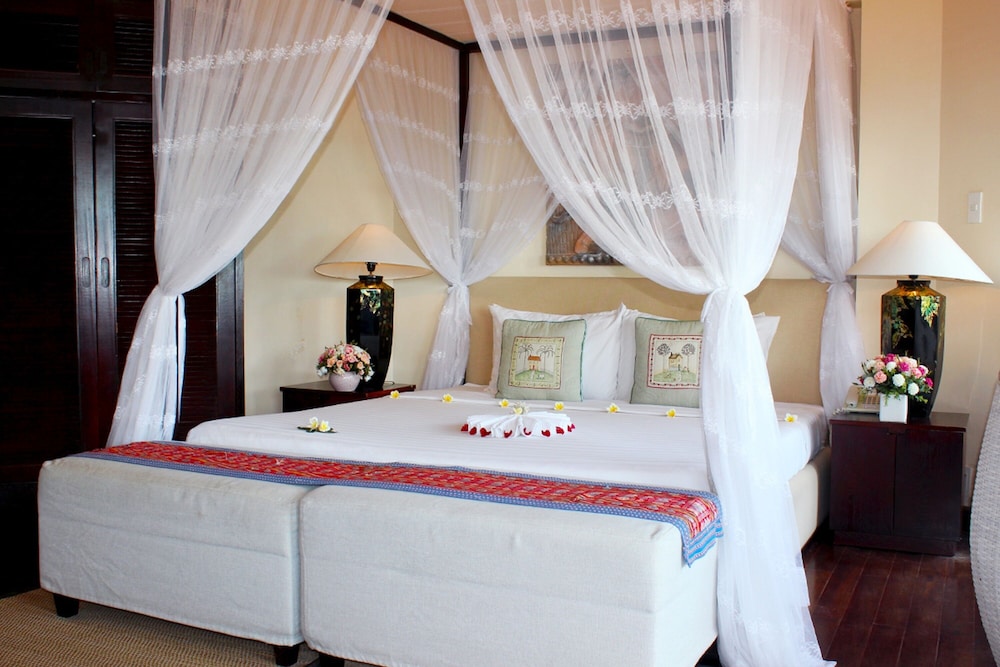 Poshanu Resort