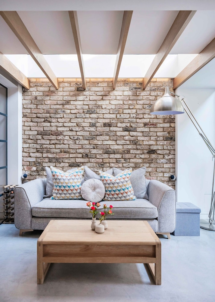 The Portobello Star - by Out of Office Lifestyle