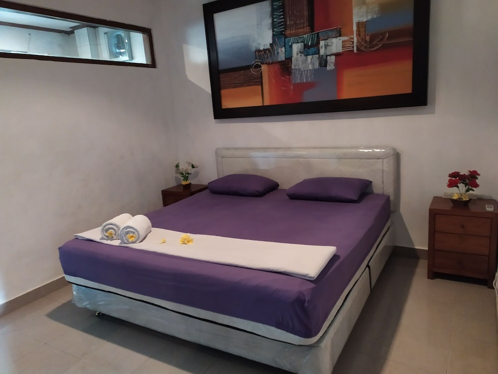 Twenty4Seven Bed & Breakfast - Hostel